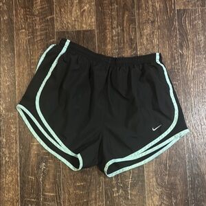 Nike Women's Black Running Shorts - Medium